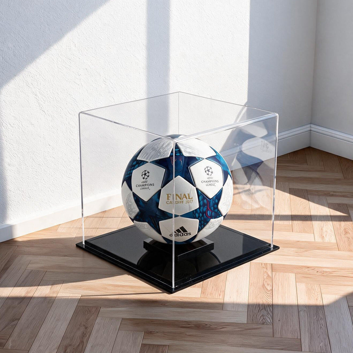 teca pallone con base di appoggio nera ad incastro
